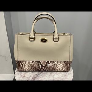 MICHAEL KORS LEATHER SATCHEL